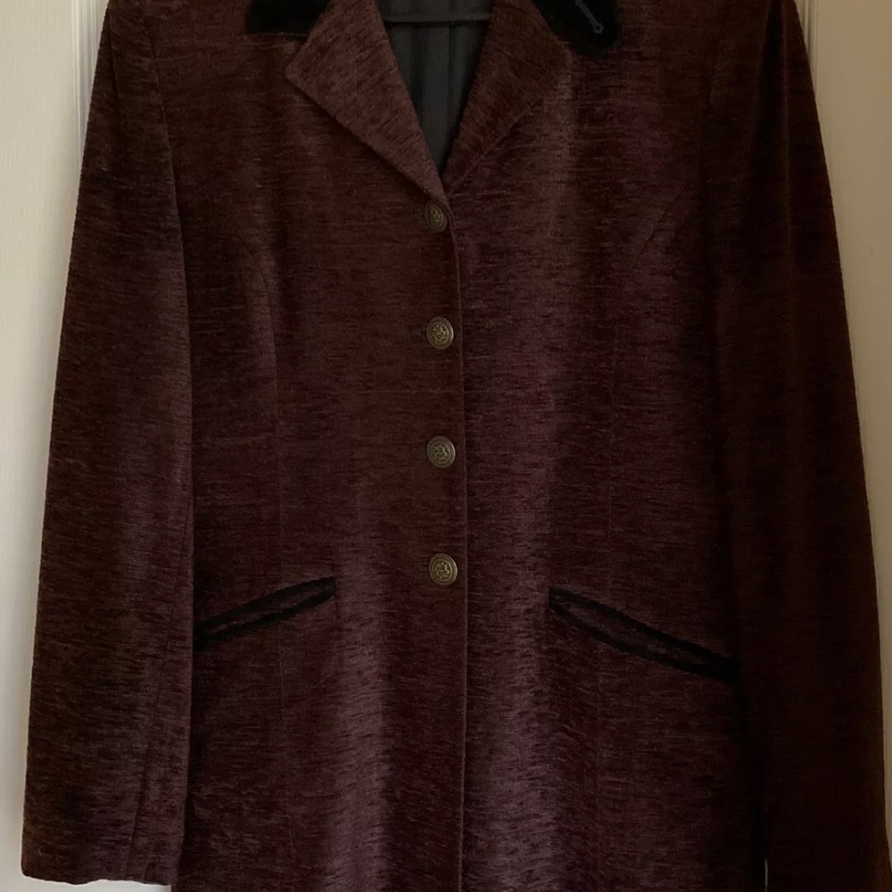 Equator, 4 Button Blazer/ Jacket Classic Size 10, purple Velvet/ black suede